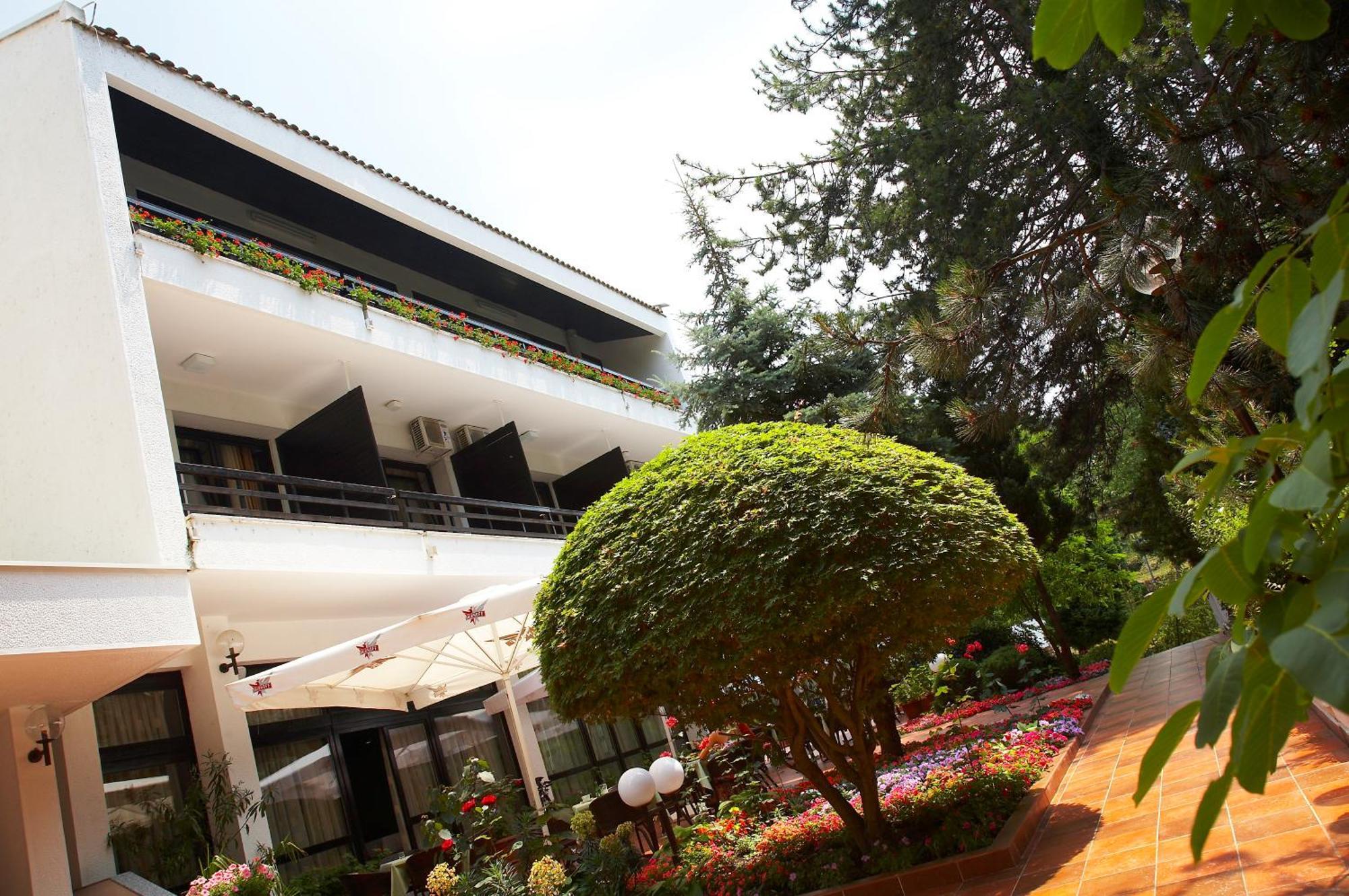 Hotel Pela Ohrid Exterior foto