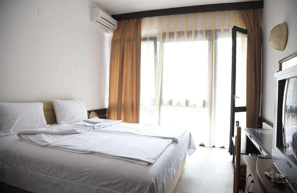 Hotel Pela Ohrid Habitación foto