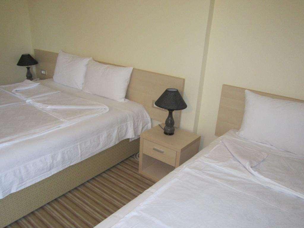 Hotel Pela Ohrid Habitación foto