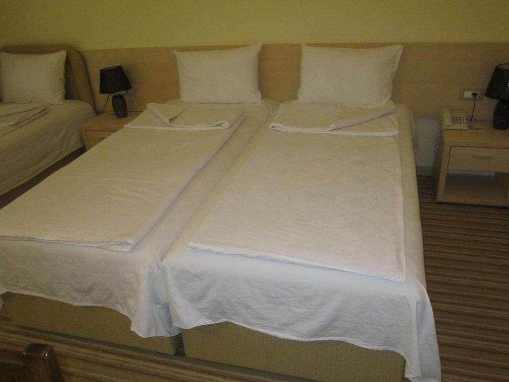Hotel Pela Ohrid Habitación foto